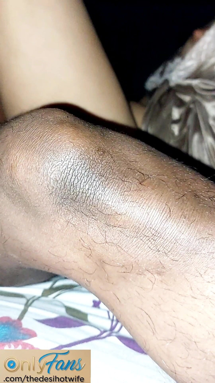 TheaDesiHotwife: ฉันชอบใช้นิ้วให้ดีกว่านี้ แล้วก็แตดน้อยๆ ของเขา