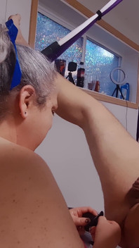 Bú nó cho đến khi nó cứng