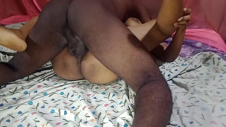 Desisupar93: Hoy me follé a mi novia a lo perrito y...