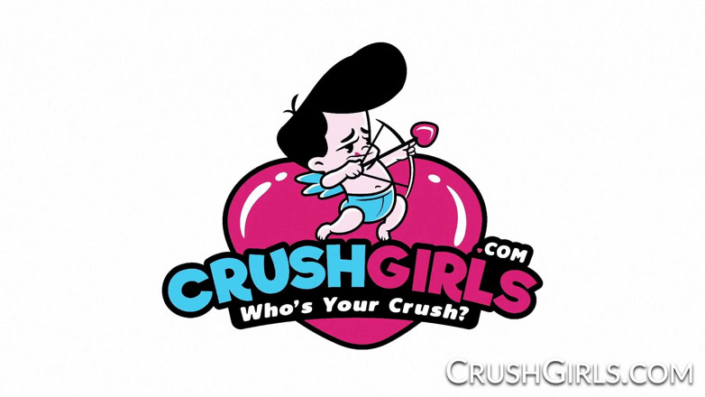 Crush Girls: Crush Girls - Pequena beleza multiracial Honey Gold é fodida
