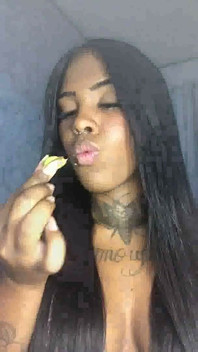 Ebony Bubble Gum fetiš