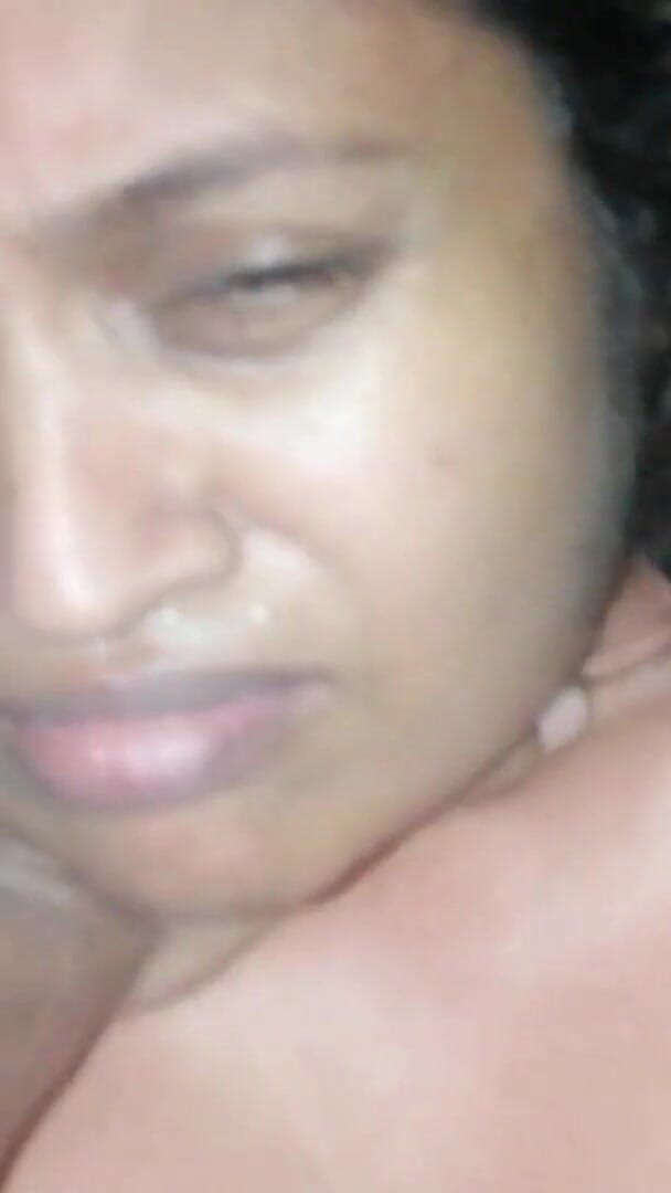 Tina Baby: Desi teściowa przyłapała mnie na seksie 3