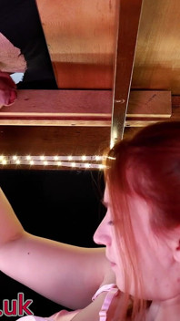 La plus grosse éjaculation Victoria se fait recouvrir de sperme