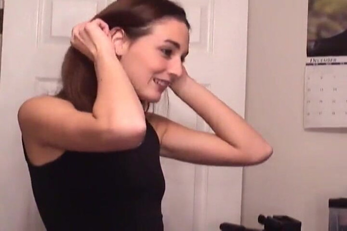 Radical: Beautiful young girl blowing old man's dick at casting