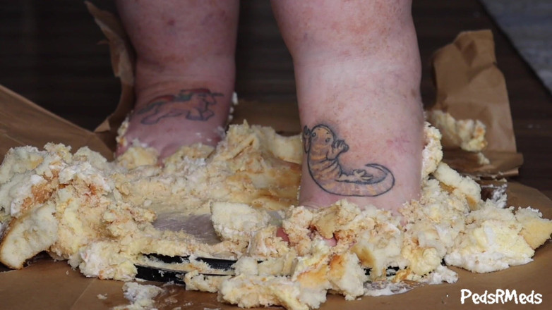 PedsRMeds: Ruby Sinclaire Cake Smash