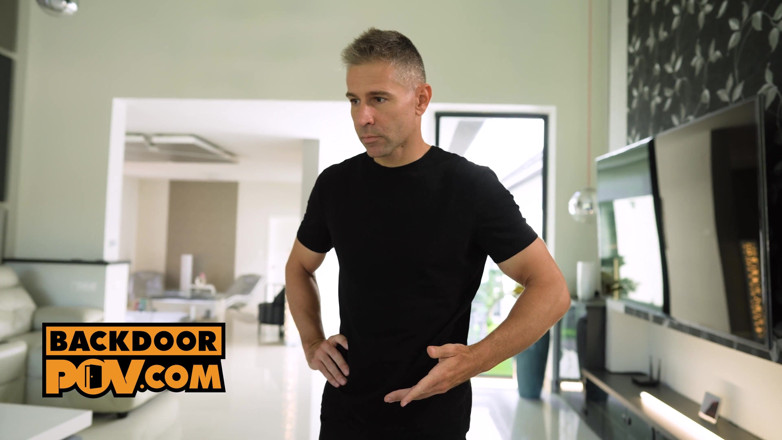 BackdoorPOV: POV: anální holka Kitana Lure potěší dva ptáky