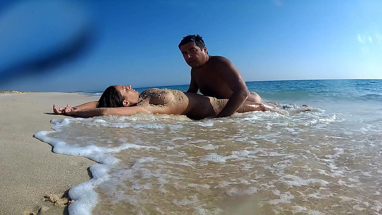 DreamStudioCouple: Nackt am strand