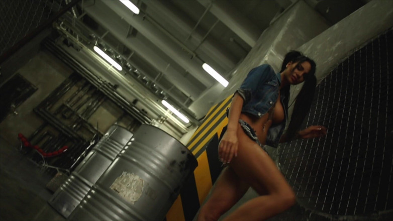 StasyQ: Sunnyq video release stasyq 240