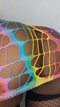 सांवली सौतेली बेटी मटकाती है और जोरदार चुदाई करती है
