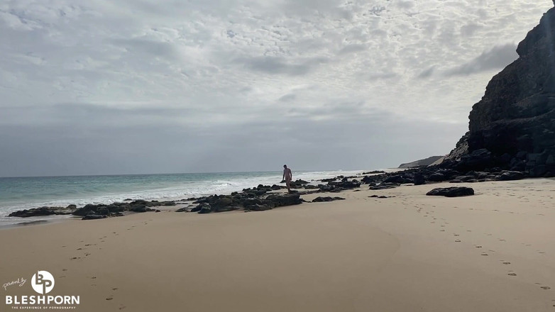 bleshporn: आउटडोर Fuerteventura Bleshcouple हाथों से चुदाई