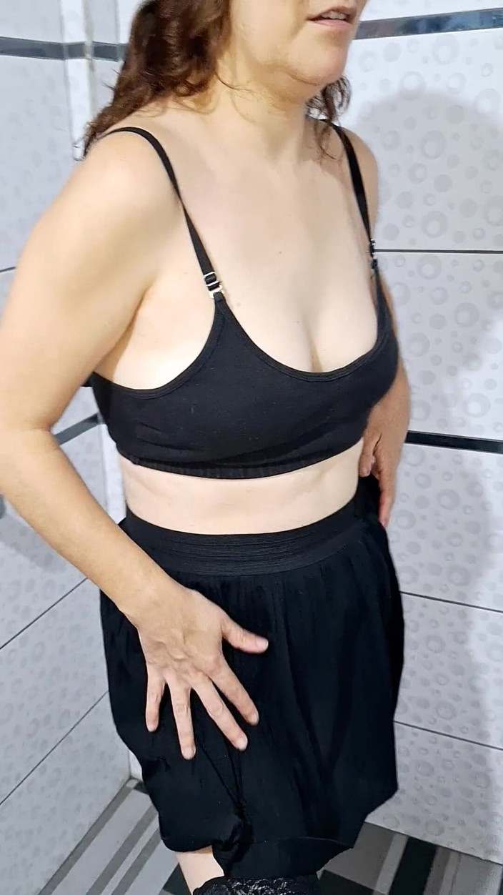 Agnes Swallow: Chvíli mi trvalo, než jsem se v té poloze vyčůral