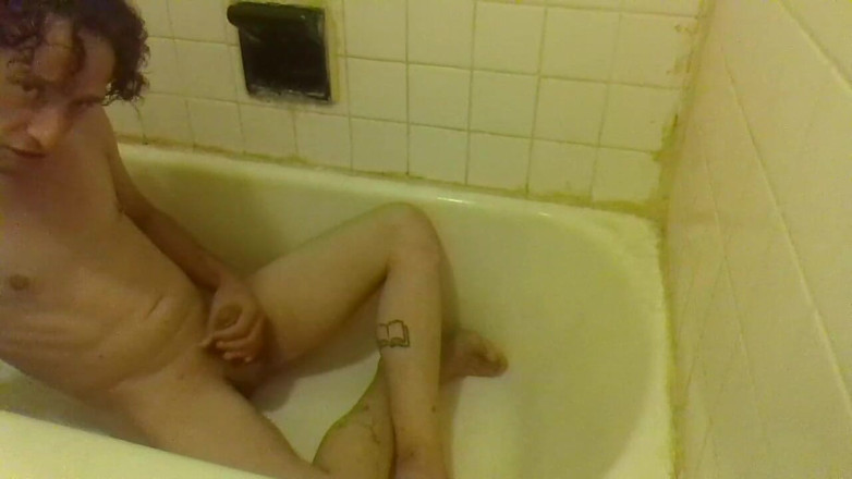 LilTaste: Trying to Pee on My Boobies Again