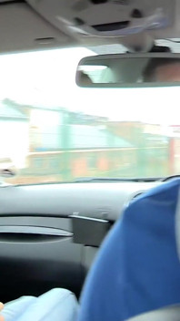 Safada Puta De Peitos Enormes Fode Com Seu Link Sorrateiro No Carro Antes De Conhecer Seu Homem