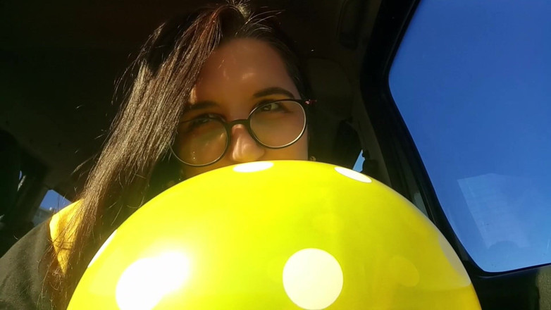 Bunny Looner: Permainan balon di jalan raya - bunny looner