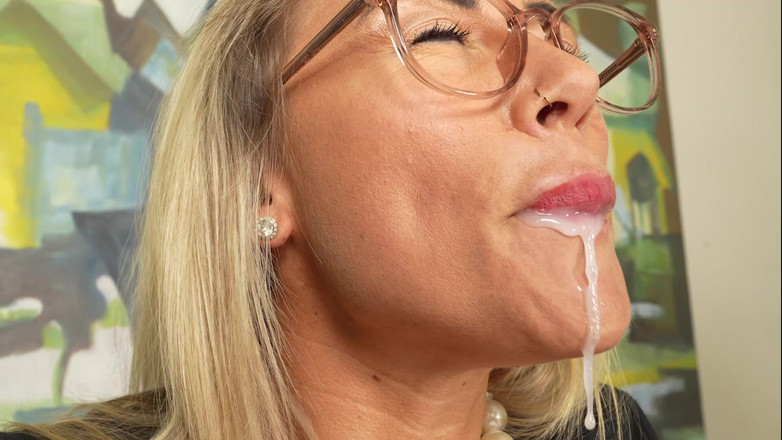 CALLIE ROKS: Menyusutkan pendidikan seks dari guru giantess fetish