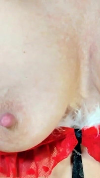 Pequeñas tetas blancas