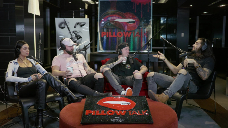 Pillow Talk: Elias Theodorou Sentiasa Mendominasi Di Atas Katil!