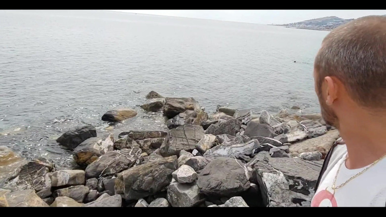 Boy jerking off: Relax sulla Spiaggia! Parte 1
