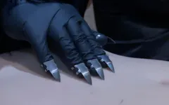 Tickling Slave with Sharp Claws