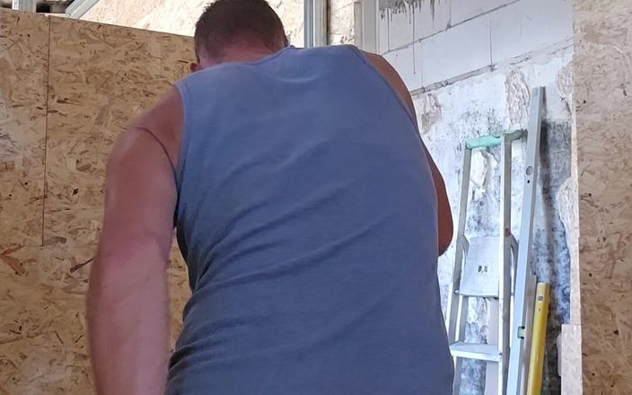 Chris_snoopy_91: A Hot Day on the Construction Site Part 2/9 Fingering, Dildo...