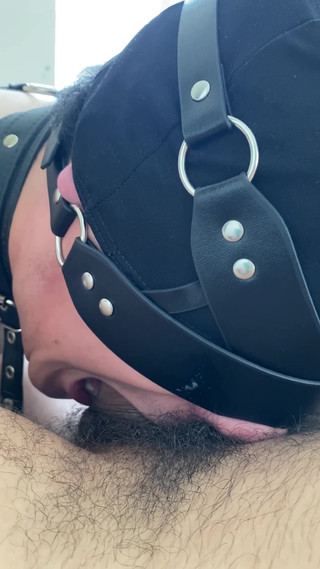 Danmel X: VEDERE LA PERSOANA 1: Te urmărești cum mă folosesc de el