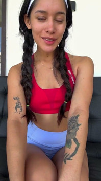 I Love Sweating, and I Love It When You Get Turned on by the Sweat From My Armpits - Carolina Guerrero
