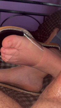 Amateur Handjob Sexy Feet Footfetish