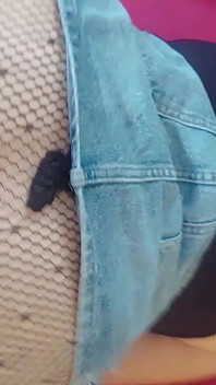 My Stepsister Let Me Fuck Her on All Fours with My Clothes on and I Came on the Soles of Her Feet