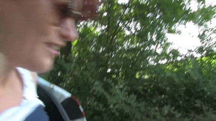 Popp Sylvie: Fuck me please in my car