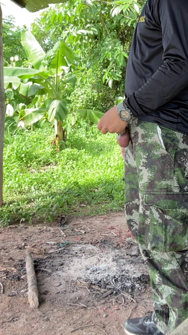 A Soldier in the Army Jerk and Cum (Taurus xxx)