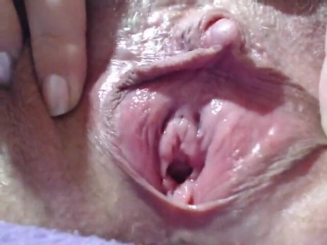 Cuteblonde666: Amatuer teen big clit jerking and orgasm