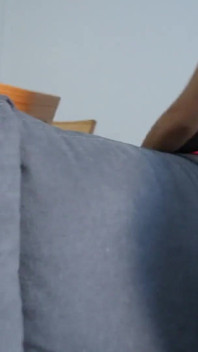 Tátova přítelkyně mě nechá ji ošukat, když jsme sami.