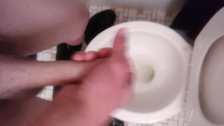 LilTaste: Hot Transgirl Playing with Myself as I Piss