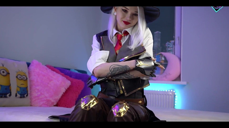 Karneli Bandi: Lustvolle asche overwatch trainiert ihren perfekten arsch. Karneli Bandi