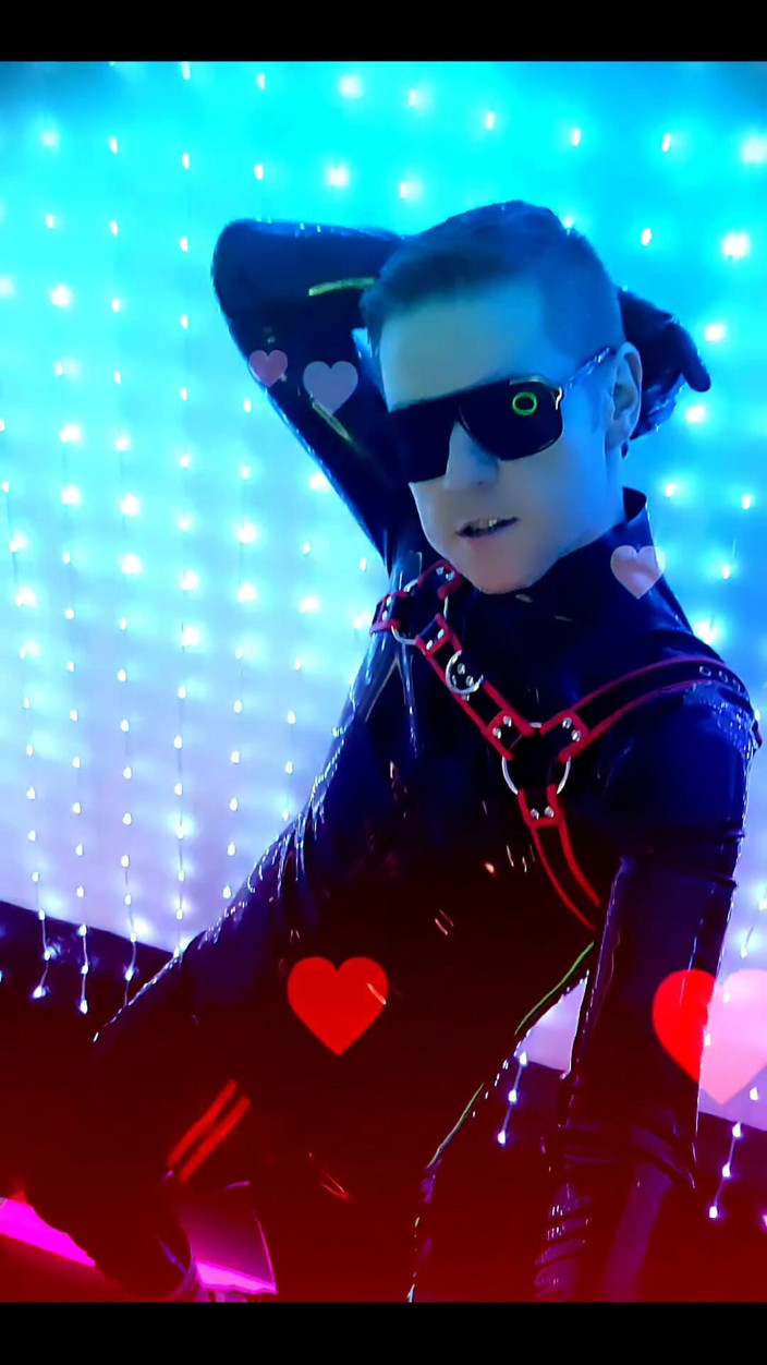 Roman Heart: Video Clip Outtake