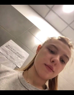 JuiceLussie: ジムでの激しいマスターベーション