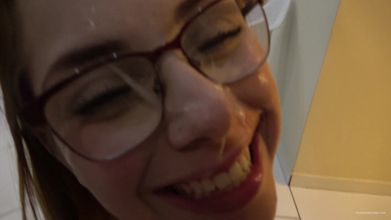 Homegrown Video: 2 Wet Pussies to Please