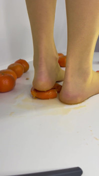 I Crush Tangerines in Nylon Stockings