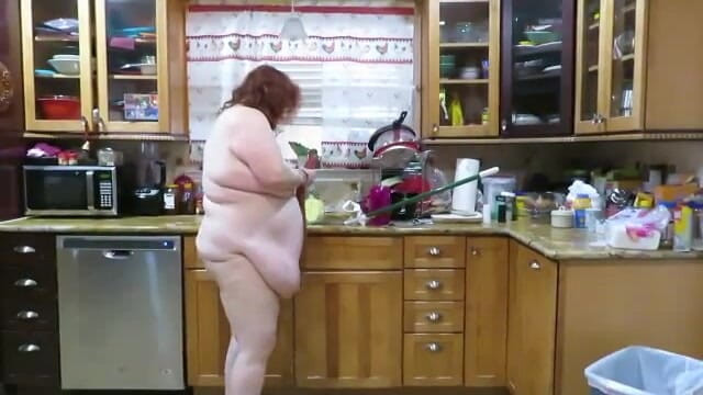 BBW nurse Vicki adventures with friends: BBW nurse vicki wiping up the wet soapy floor then...