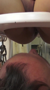 Madama Carla Sit on Guys Face on Facesitting Chair