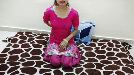 Saarabhabhi6: XXX nevlastní sestra Saarabhabhi dostala dlouhé anální šukání se stříkáním na...