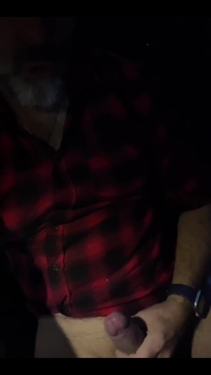 Daddybearvlc: Aftrekken in de auto