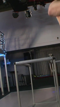 Cruel dominatrix com dois escravos - alemão BDSM