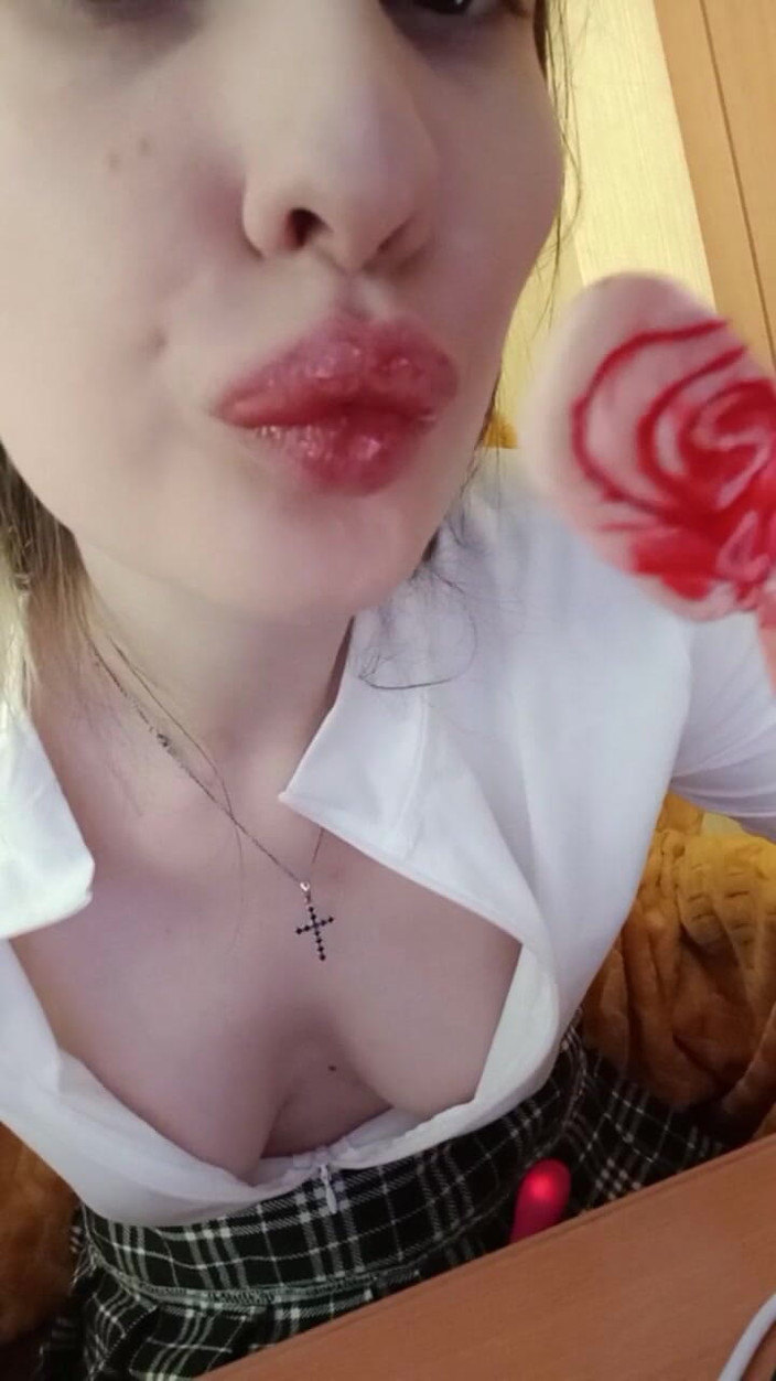 ElzaKom: Rovina la tua ragazza nel Voodoo me?