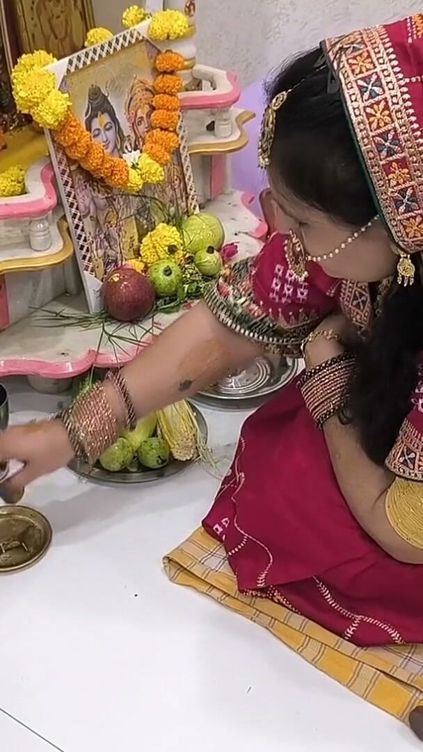 pujaprem: การเฉลิมฉลองเทศกาล Haritalika Teej