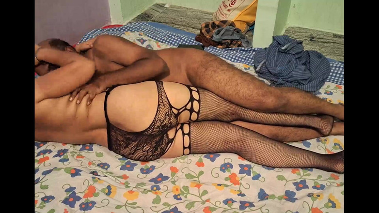 Sexy sindu: Video rekaman seks tante seksi sindu lagi asik nyepong kontol