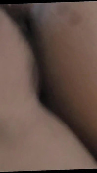 MILF hat ihren arsch weit offen