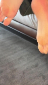 Hot MILF's Foot Tease: Bright Toes & Big Booty Delight