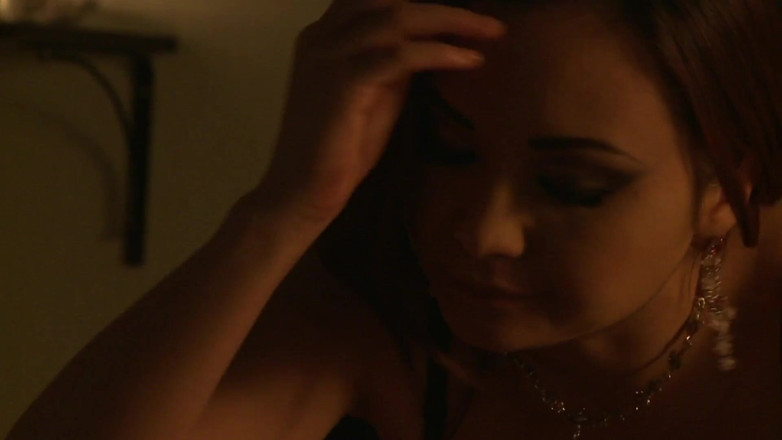 Porn Amazing: Girl fucks with her hot and horny cunt her man's...