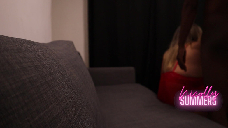 Nicolly Summers: BBC Afrika Datang Fucked Me Dengan 23cm - Potongan Sutradara